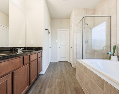 10423 Rochester Hills Lane - Photo Thumbnail 18