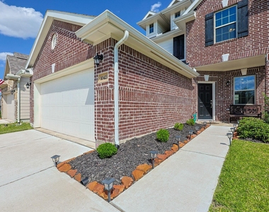 10423 Rochester Hills Lane - Photo Thumbnail 1