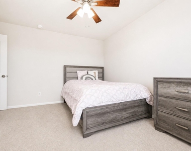 10423 Rochester Hills Lane - Photo Thumbnail 25