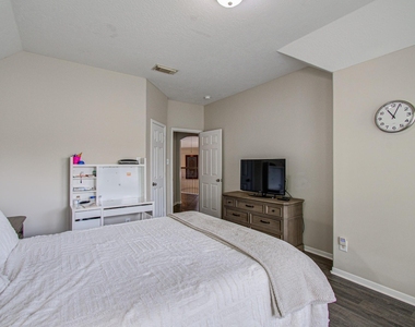 26427 Sagewood Forest Drive - Photo Thumbnail 32