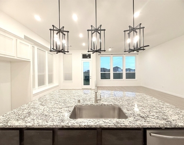 31207 Firefly Meadow Circle - Photo Thumbnail 5