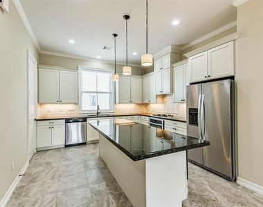 11115 Olympia Drive - Photo Thumbnail 16