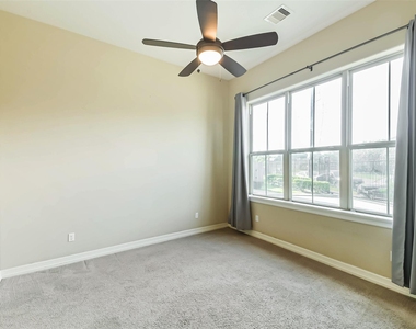 11115 Olympia Drive - Photo Thumbnail 5
