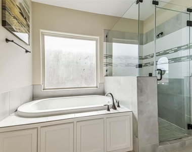 11115 Olympia Drive - Photo Thumbnail 24