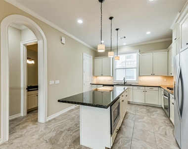 11115 Olympia Drive - Photo Thumbnail 17