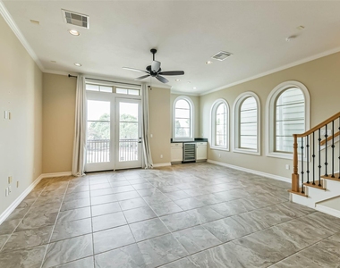 11115 Olympia Drive - Photo Thumbnail 8