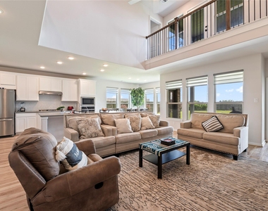 288 Kara Mist Court - Photo Thumbnail 7