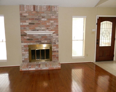 2754 Quarry Hill Road - Photo Thumbnail 2
