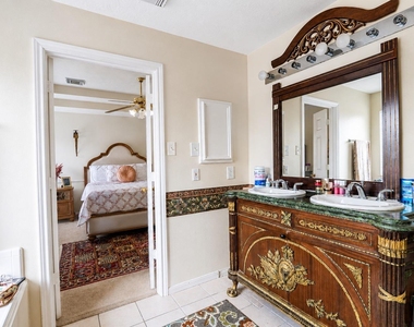 210 Windrift Court - Photo Thumbnail 30