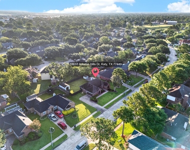 18610 Autumn Hills Drive - Photo Thumbnail 37