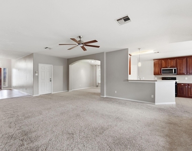 21011 Narrow Gate Drive - Photo Thumbnail 8