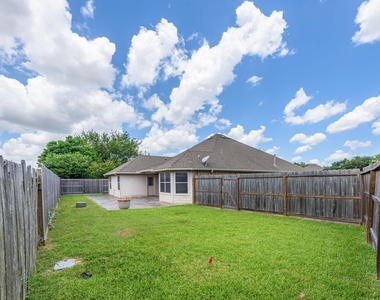 21011 Narrow Gate Drive - Photo Thumbnail 24