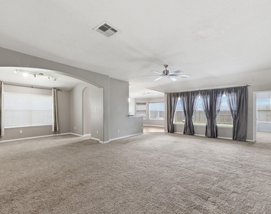 21011 Narrow Gate Drive - Photo Thumbnail 7