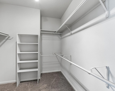 21011 Narrow Gate Drive - Photo Thumbnail 13