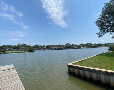 18519 Egret Bay Boulevard - Photo Thumbnail 3