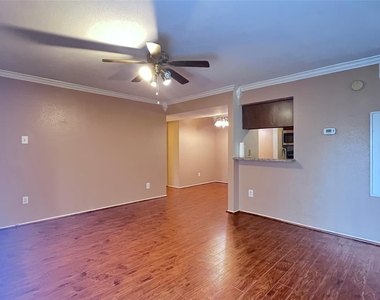 18519 Egret Bay Boulevard - Photo Thumbnail 9