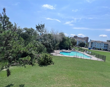 18519 Egret Bay Boulevard - Photo Thumbnail 24