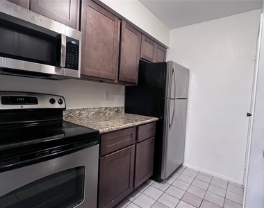 18519 Egret Bay Boulevard - Photo Thumbnail 16