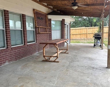 17002 Westminster Village Court - Photo Thumbnail 8