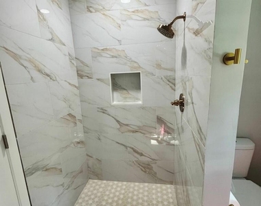 3126 Village Woods Drive - Photo Thumbnail 16