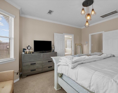 2875 Torano Circle - Photo Thumbnail 15