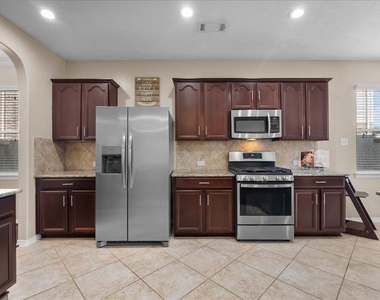 2875 Torano Circle - Photo Thumbnail 10