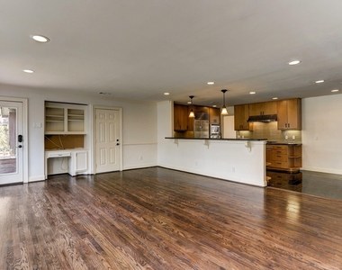 2911 University Boulevard - Photo Thumbnail 5