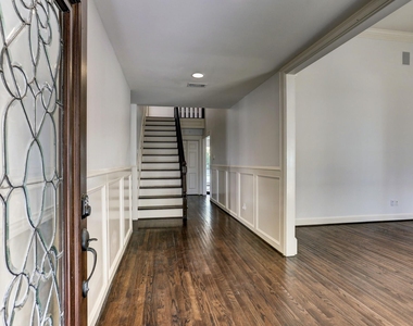 2911 University Boulevard - Photo Thumbnail 8