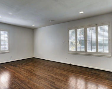2911 University Boulevard - Photo Thumbnail 14
