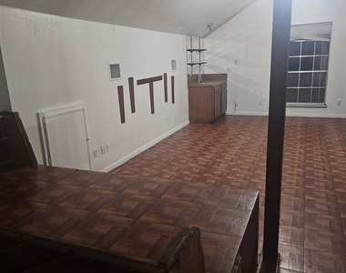 4011 Ne Alshire Drive - Photo Thumbnail 30