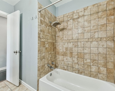 938 Vivian Avenue - Photo Thumbnail 19
