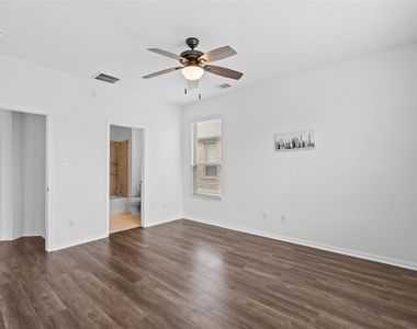 22611 Bellwick Ridge Lane - Photo Thumbnail 15