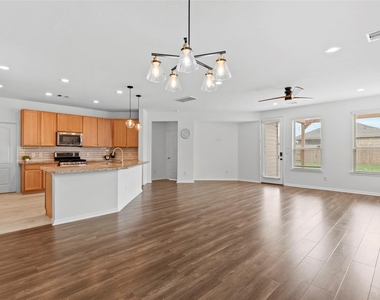 22611 Bellwick Ridge Lane - Photo Thumbnail 5
