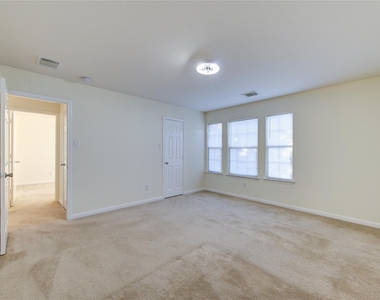 15326 Mission Oak Drive - Photo Thumbnail 14