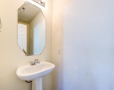 15326 Mission Oak Drive - Photo Thumbnail 8