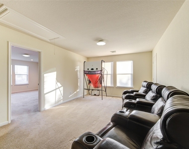 15326 Mission Oak Drive - Photo Thumbnail 12