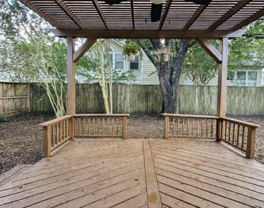 27 Auburn Path Drive - Photo Thumbnail 37