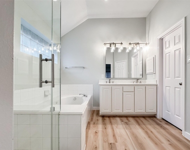 27 Auburn Path Drive - Photo Thumbnail 27