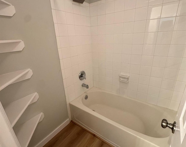 27 Auburn Path Drive - Photo Thumbnail 8