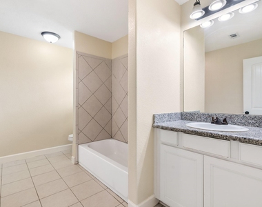328 Country Crossing Circle - Photo Thumbnail 26