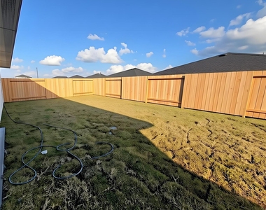 1719 Maclane Court - Photo Thumbnail 23