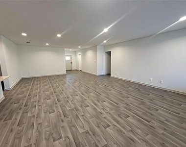 1719 Maclane Court - Photo Thumbnail 3