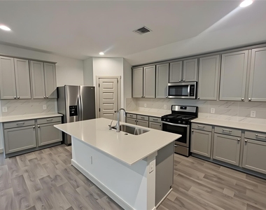 1719 Maclane Court - Photo Thumbnail 7