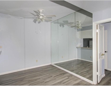 11711 Memorial Drive - Photo Thumbnail 4