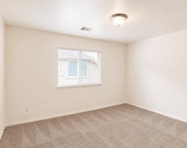 3303 Belmont River Lane - Photo Thumbnail 30