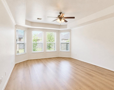 3303 Belmont River Lane - Photo Thumbnail 17
