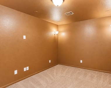 3303 Belmont River Lane - Photo Thumbnail 33