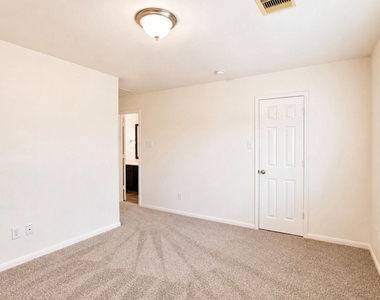 3303 Belmont River Lane - Photo Thumbnail 36