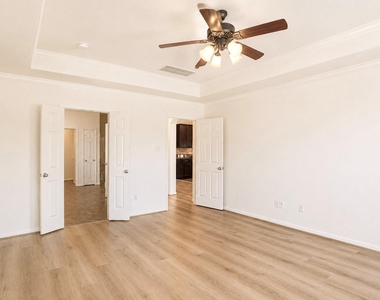3303 Belmont River Lane - Photo Thumbnail 18