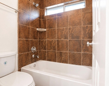 3303 Belmont River Lane - Photo Thumbnail 40